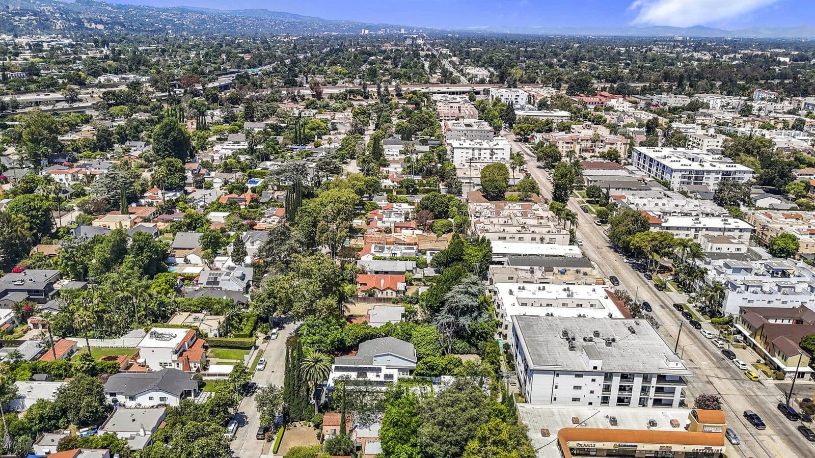 Toluca Lake neighborhood aerial context